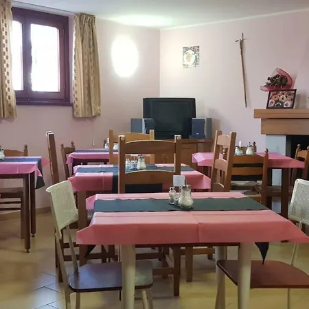 Oasis فندق مبيت وإفطار
