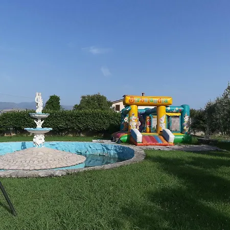 فندق مبيت وإفطار Oasis *